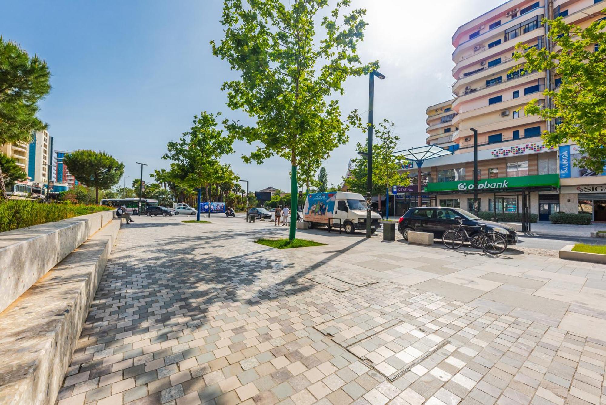City Center Apartments By Kondo Stays Vlorë Esterno foto