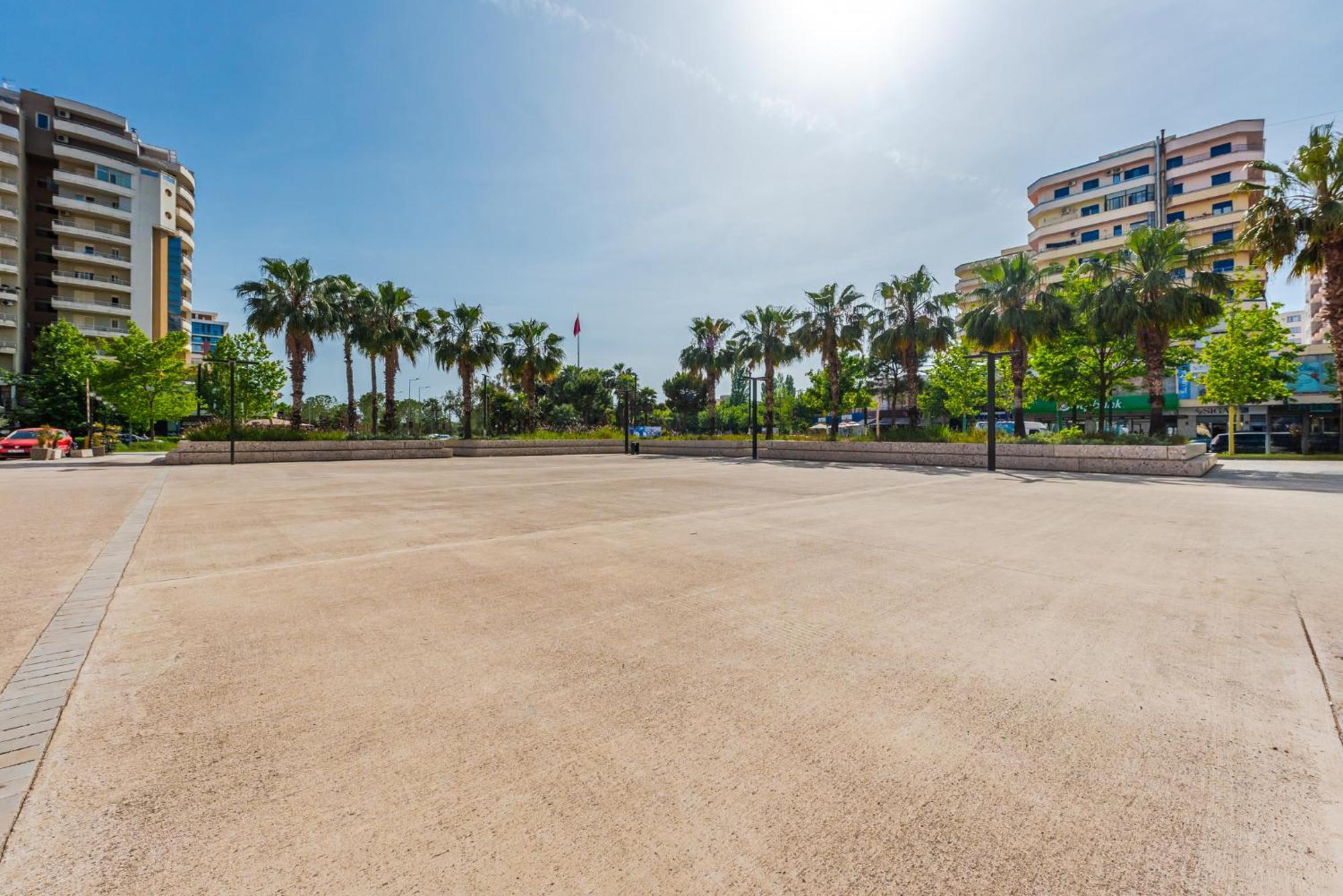 City Center Apartments By Kondo Stays Vlorë Esterno foto