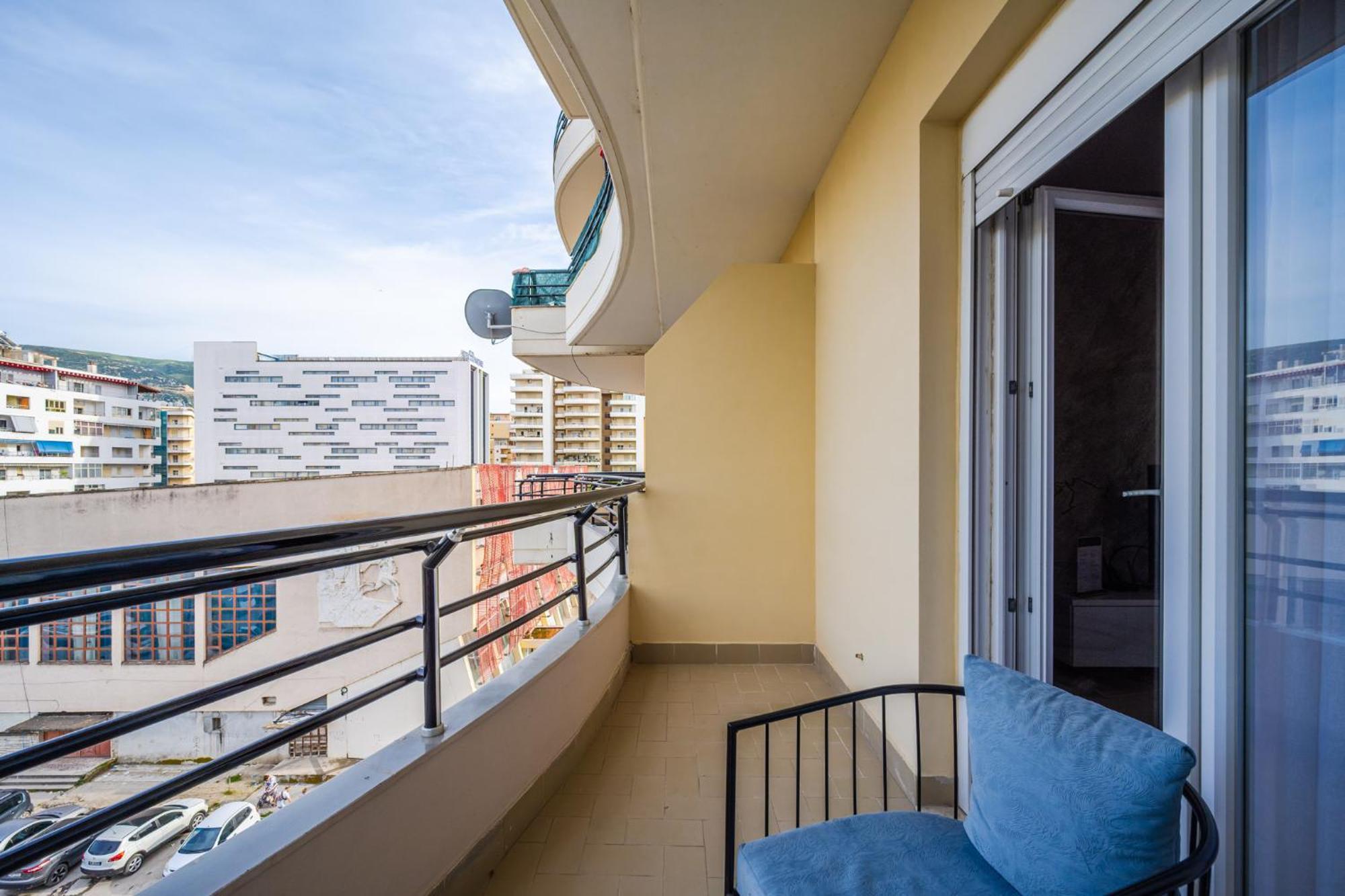 City Center Apartments By Kondo Stays Vlorë Esterno foto