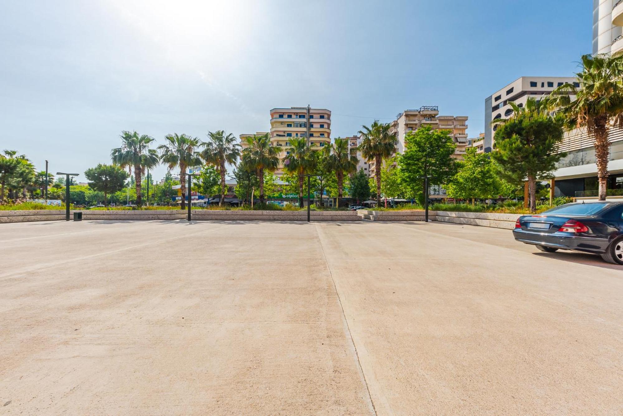 City Center Apartments By Kondo Stays Vlorë Esterno foto