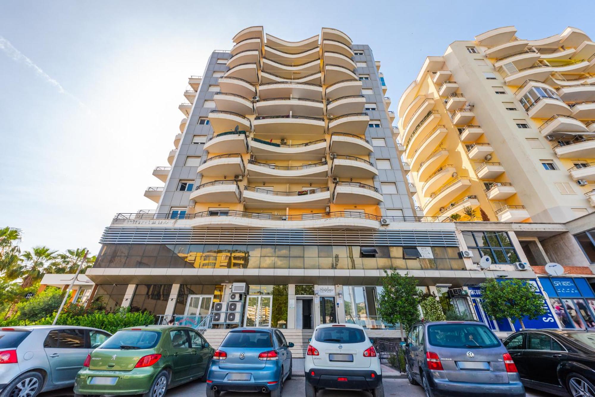 City Center Apartments By Kondo Stays Vlorë Esterno foto