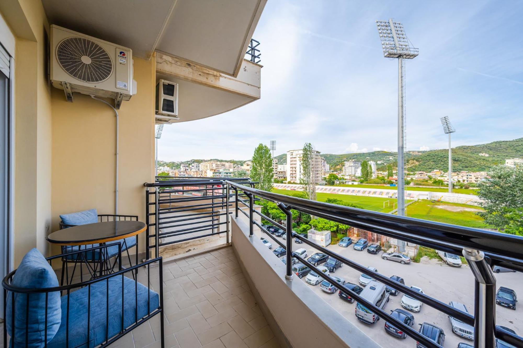 City Center Apartments By Kondo Stays Vlorë Esterno foto