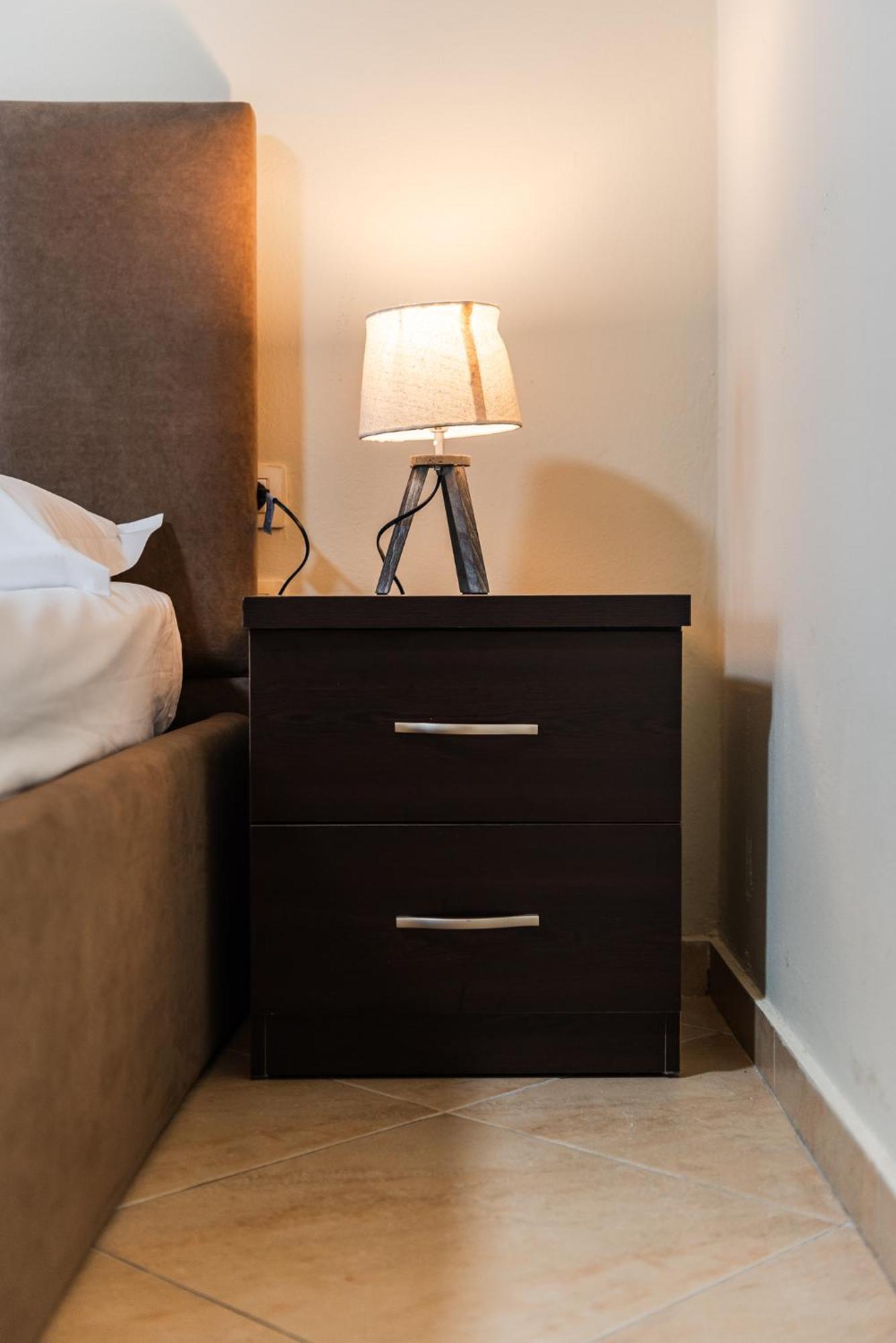City Center Apartments By Kondo Stays Vlorë Esterno foto