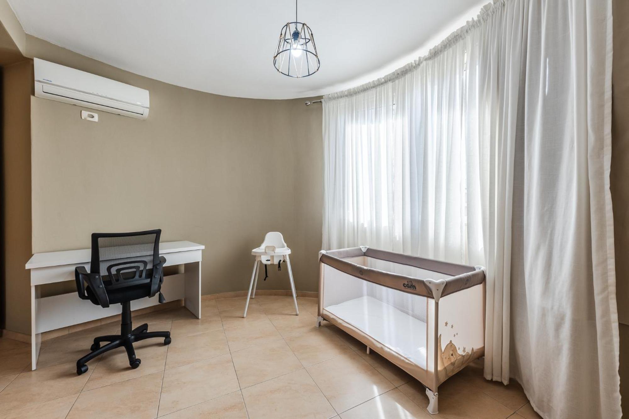 City Center Apartments By Kondo Stays Vlorë Esterno foto
