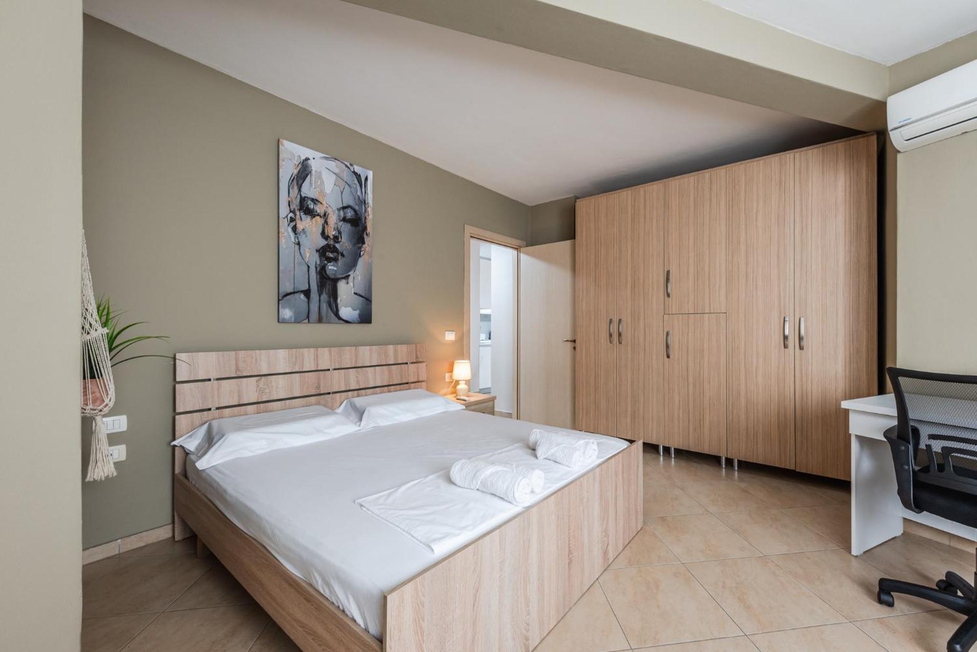 City Center Apartments By Kondo Stays Vlorë Esterno foto