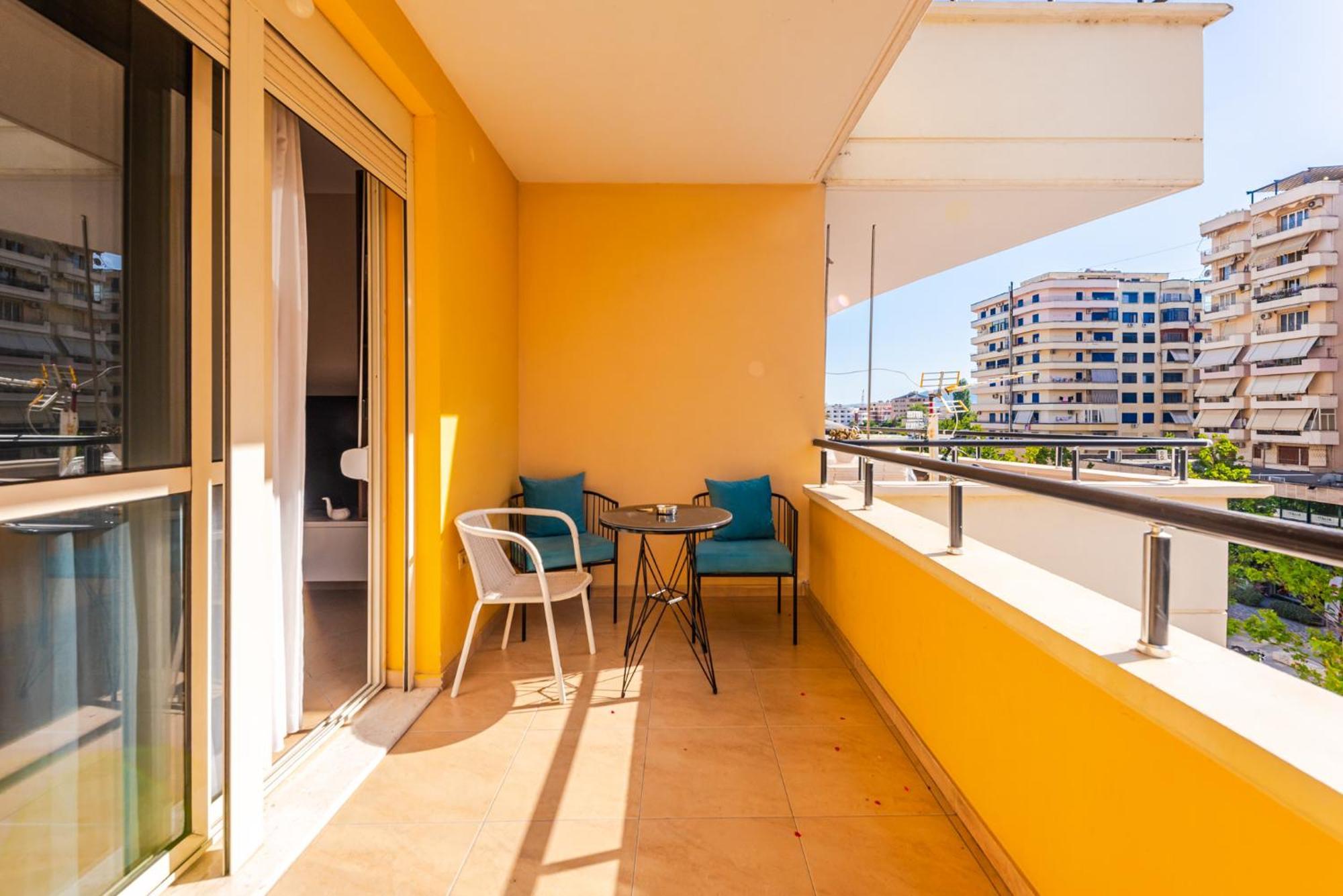 City Center Apartments By Kondo Stays Vlorë Esterno foto