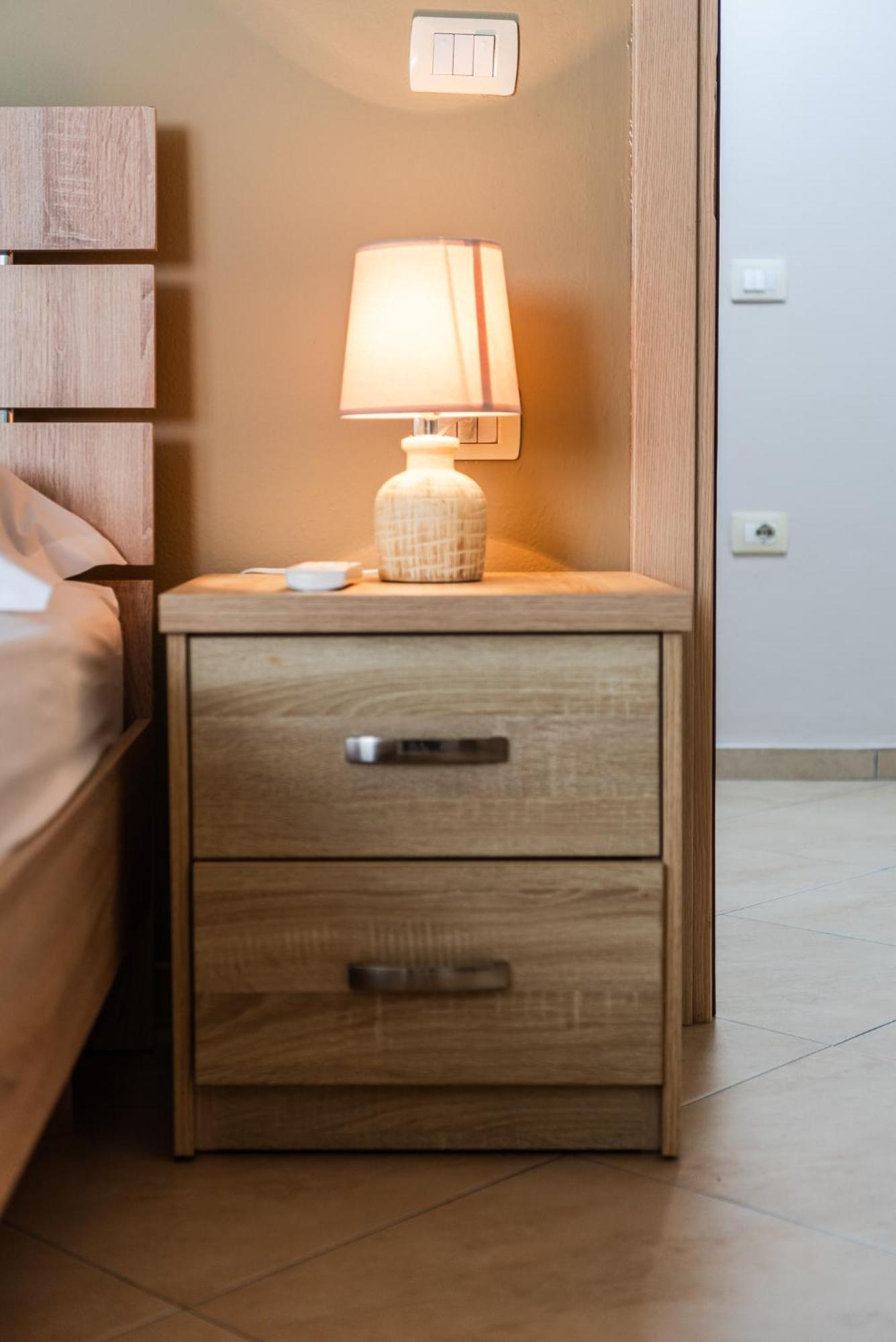City Center Apartments By Kondo Stays Vlorë Esterno foto