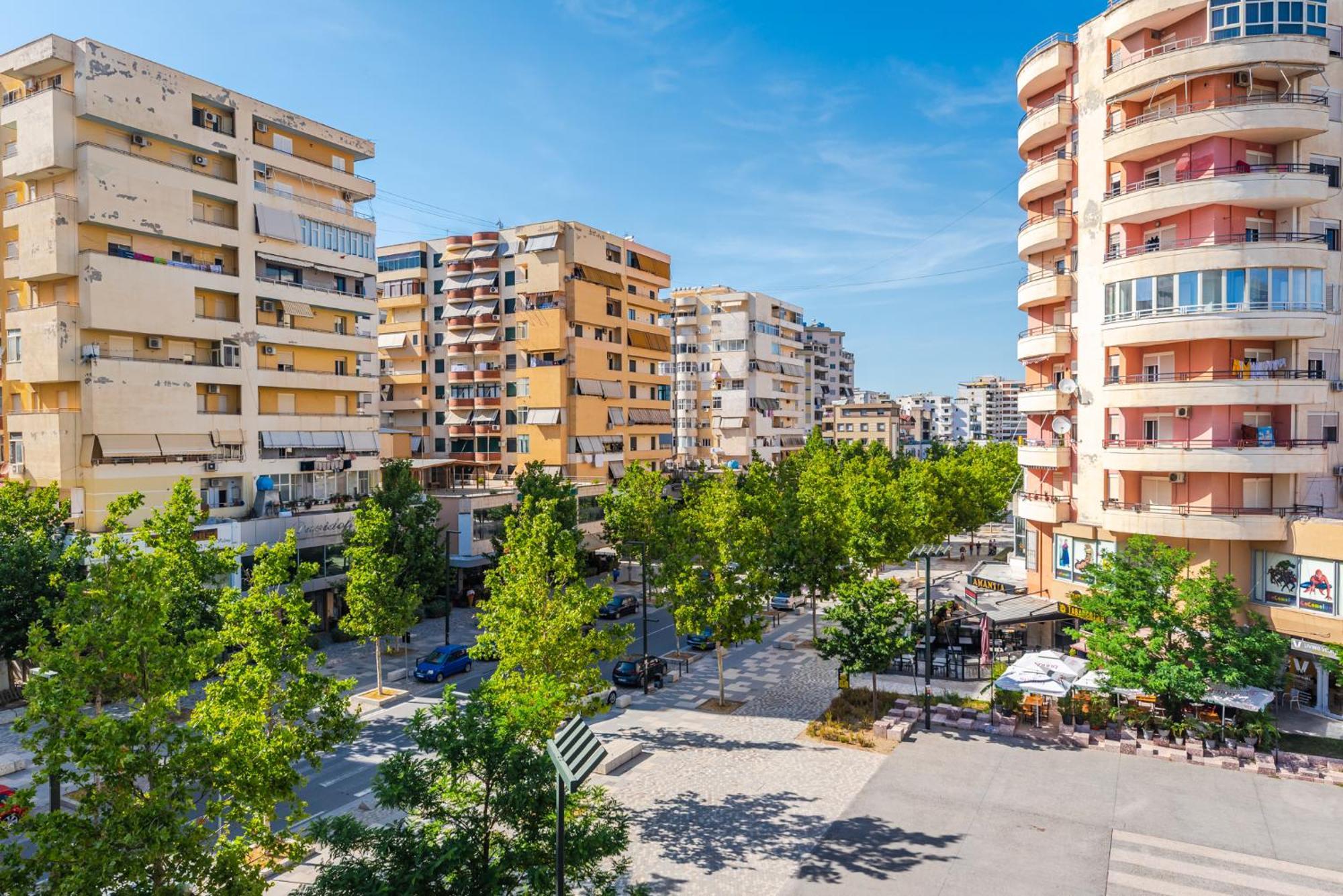 City Center Apartments By Kondo Stays Vlorë Esterno foto